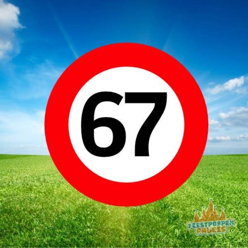 Leeftijdsbanner - verkeersbord 67 jaar