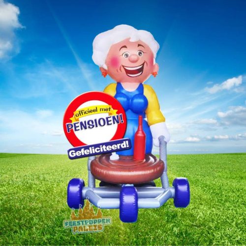 Maak het pensioenfeest onvergetelijk met deze grappige opblaasbare dorstige vrouw met rollator. Een perfecte blikvanger om de pensionada in het zonnetje te zetten met een knipoog naar haar nieuwe levensfase.