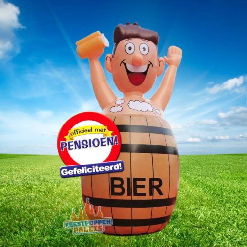 Opvallende opblaasbare pikante man voor een pensioenfeest, perfect om het afscheid extra ludiek en met een knipoog te vieren; deze feestpop trekt zeker alle aandacht in de tuin of op het werk