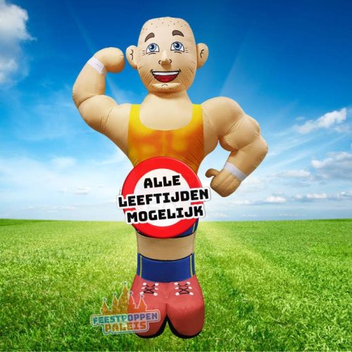 Opblaasbare jarige man als energieke trainer, vol feestvreugde en sportiviteit. Elke leeftijd mogelijk van 0 t/m 100 jaar.